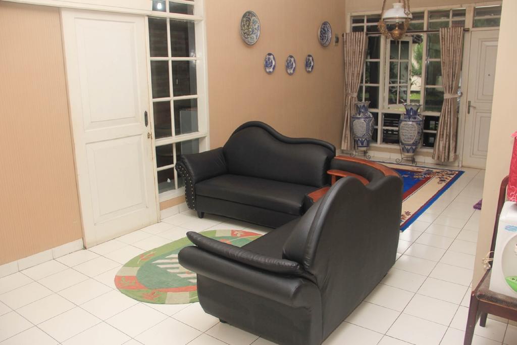 בנדונג Pele Guesthouse מראה חיצוני תמונה