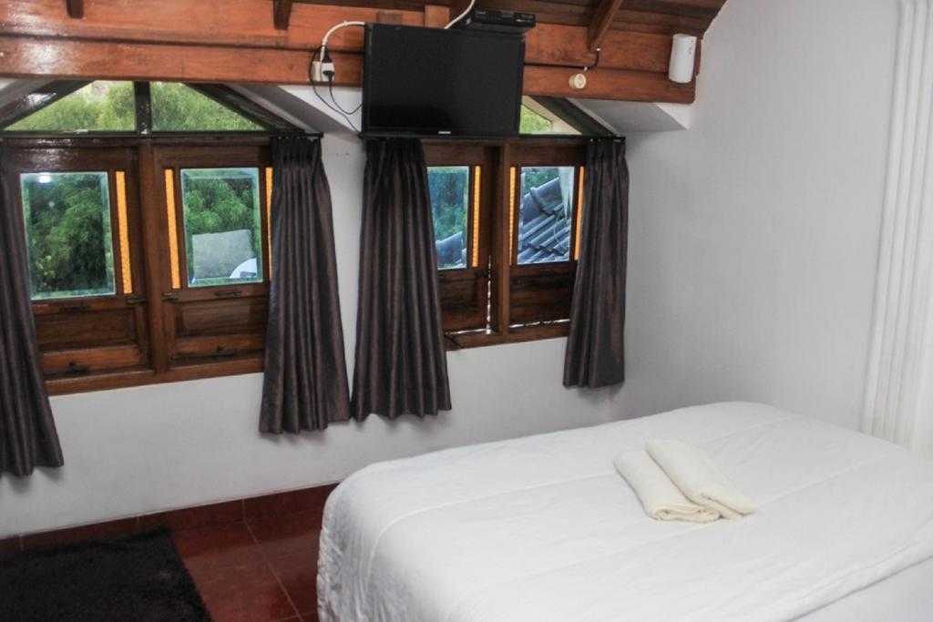 בנדונג Pele Guesthouse מראה חיצוני תמונה