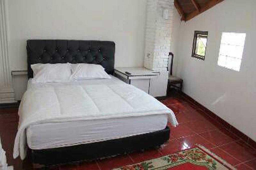 בנדונג Pele Guesthouse מראה חיצוני תמונה