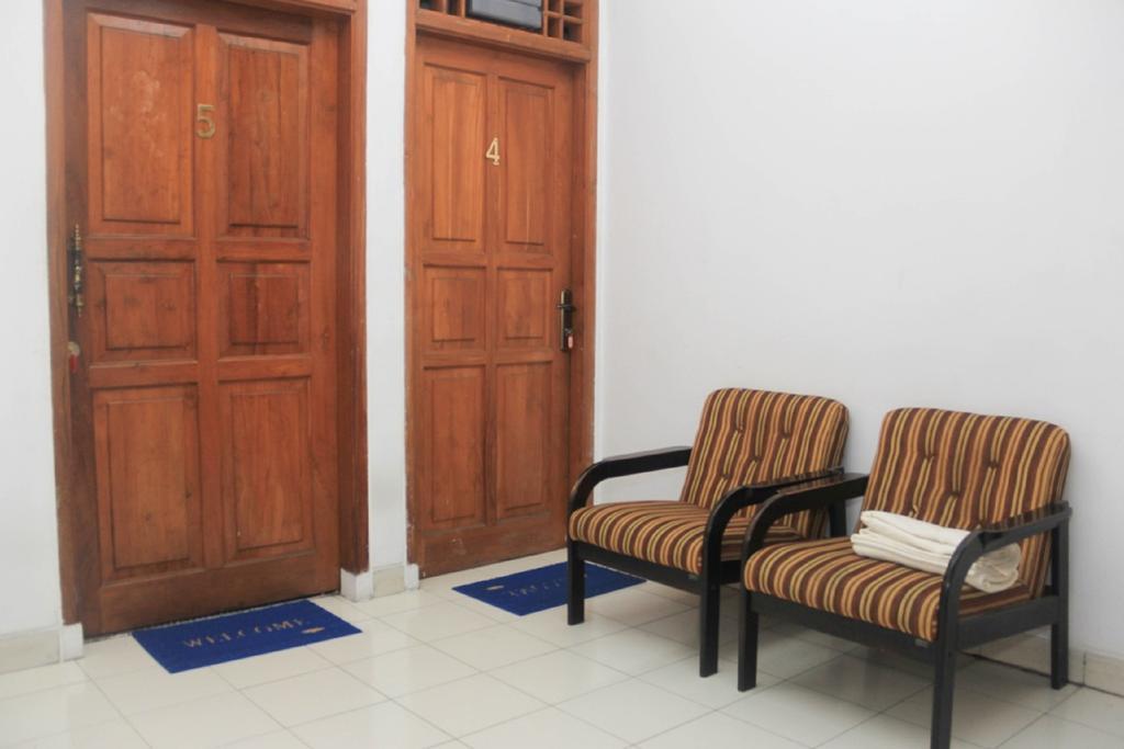 בנדונג Pele Guesthouse מראה חיצוני תמונה